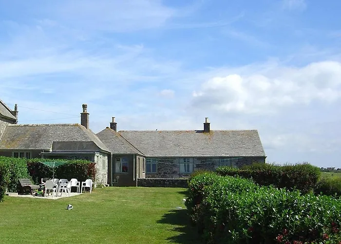 Hotels in Lizard Peninsula, Cornwall: Your Ultimate Accommodation Guide